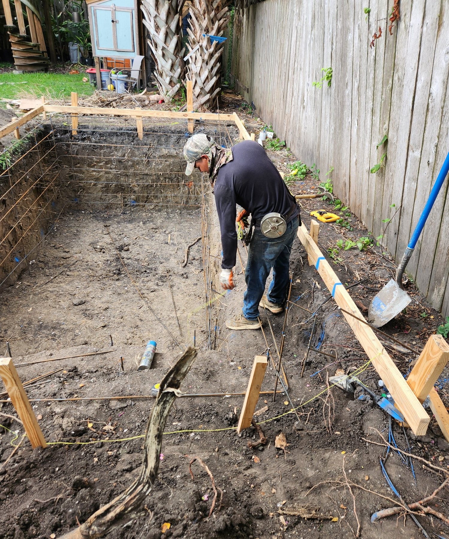 Mid-City New Orleans pool structural steel installation